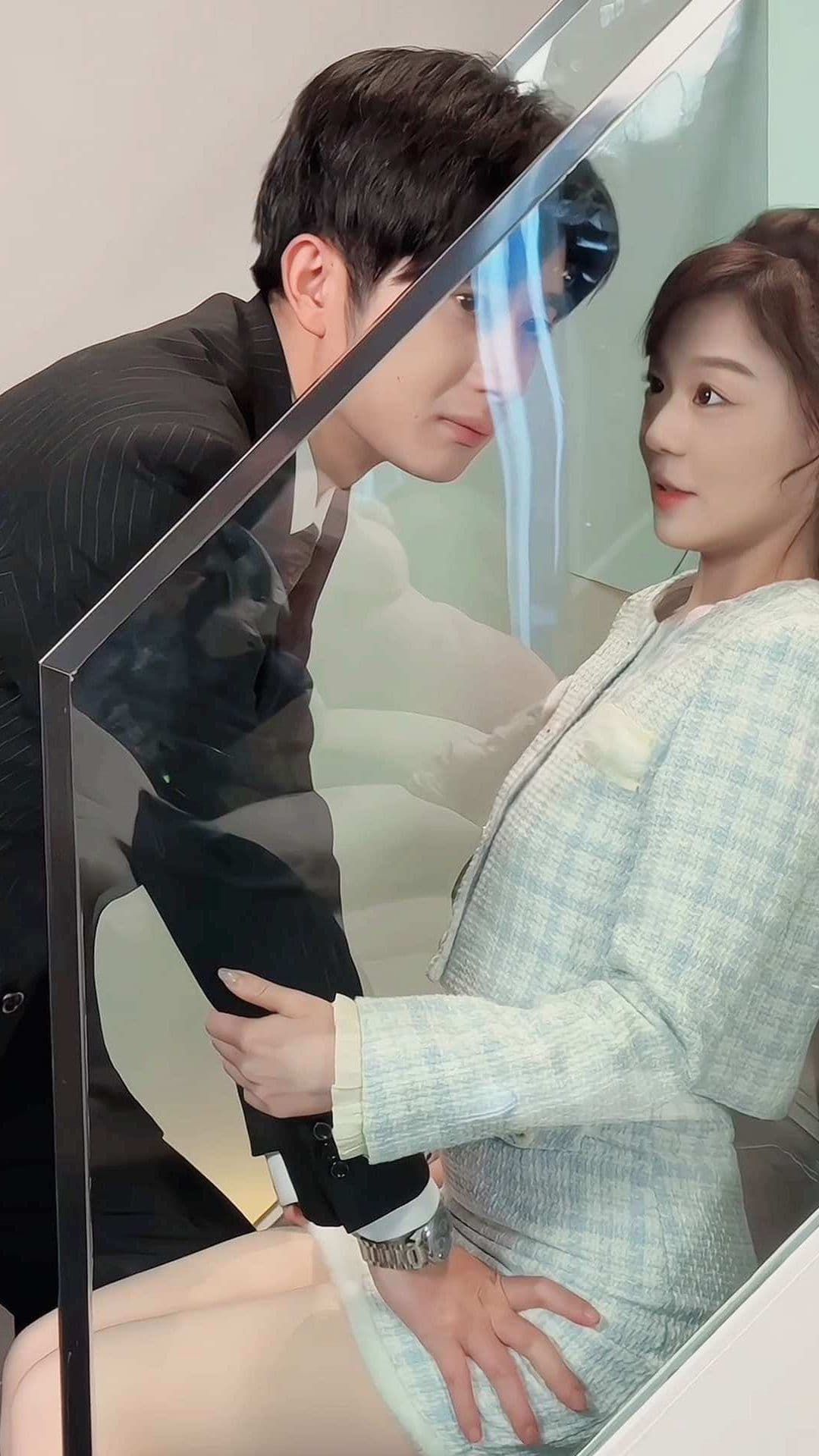 闪婚当天，我怀上了豪门继承人 - 女频恋爱 (2023) 海报