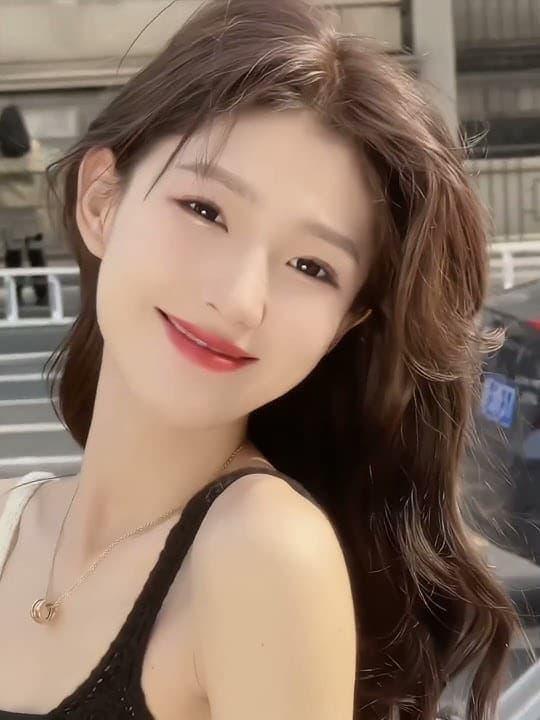 圣徒 - 现代都市 (2023) 海报