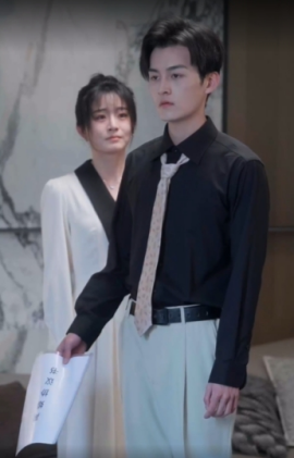 夫人居然不作妖了 - 女频恋爱 (2025) 海报