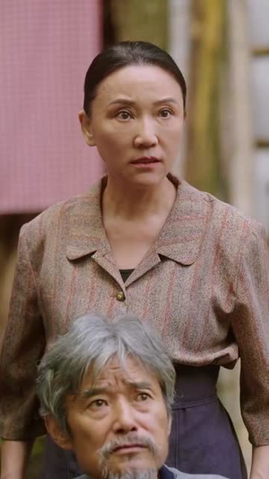 重生87我的师娘不对劲 - 年代穿越 (2025) 海报